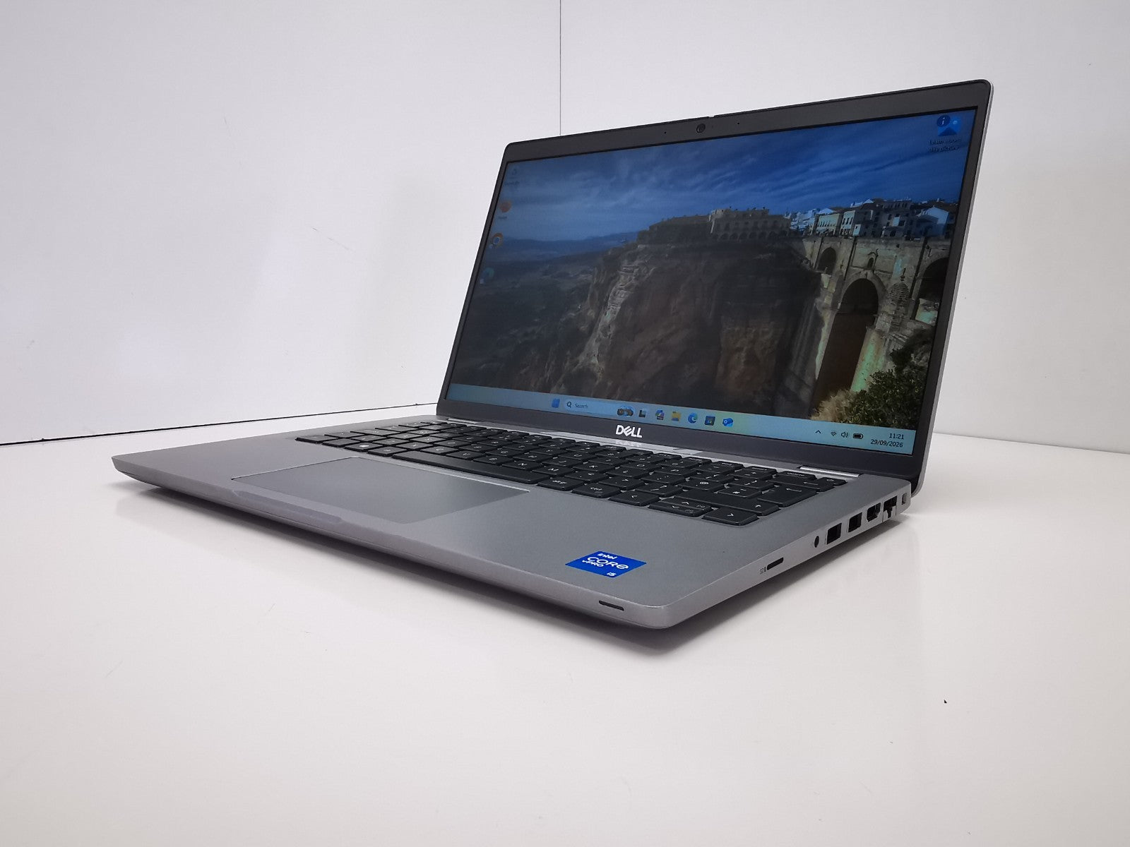 Dell Latitude 5420 14" Laptop - 11th Gen i5/16GB RAM/256GB SSD/Win 11 Pro
