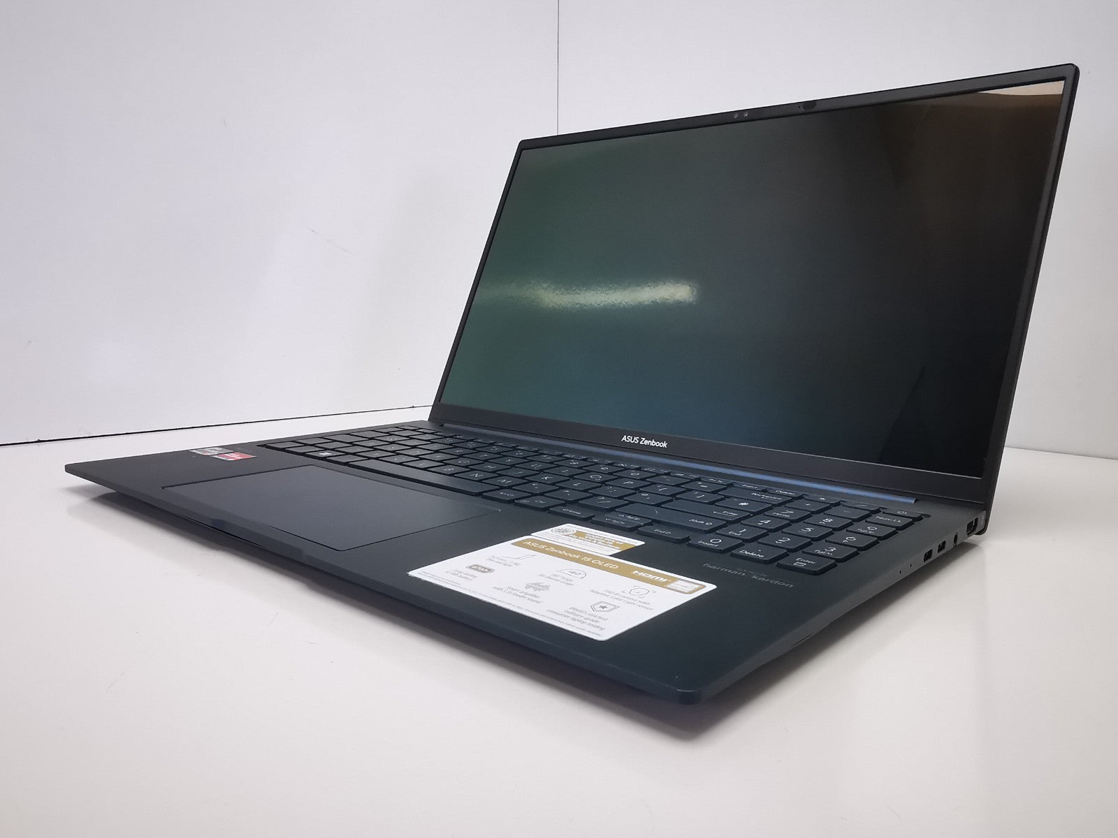 Asus Zenbook 15 15.6" Laptop - Ryzen 7 / 16GB RAM / 500GB NVMe / Windows 11 Pro