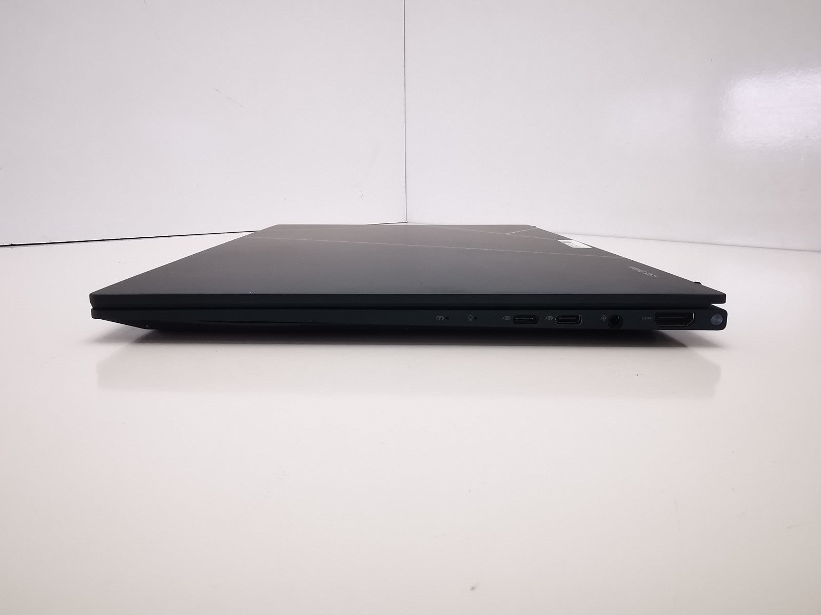 Asus Zenbook 15 15.6" Laptop - Ryzen 7 / 16GB RAM / 500GB NVMe / Windows 11 Pro